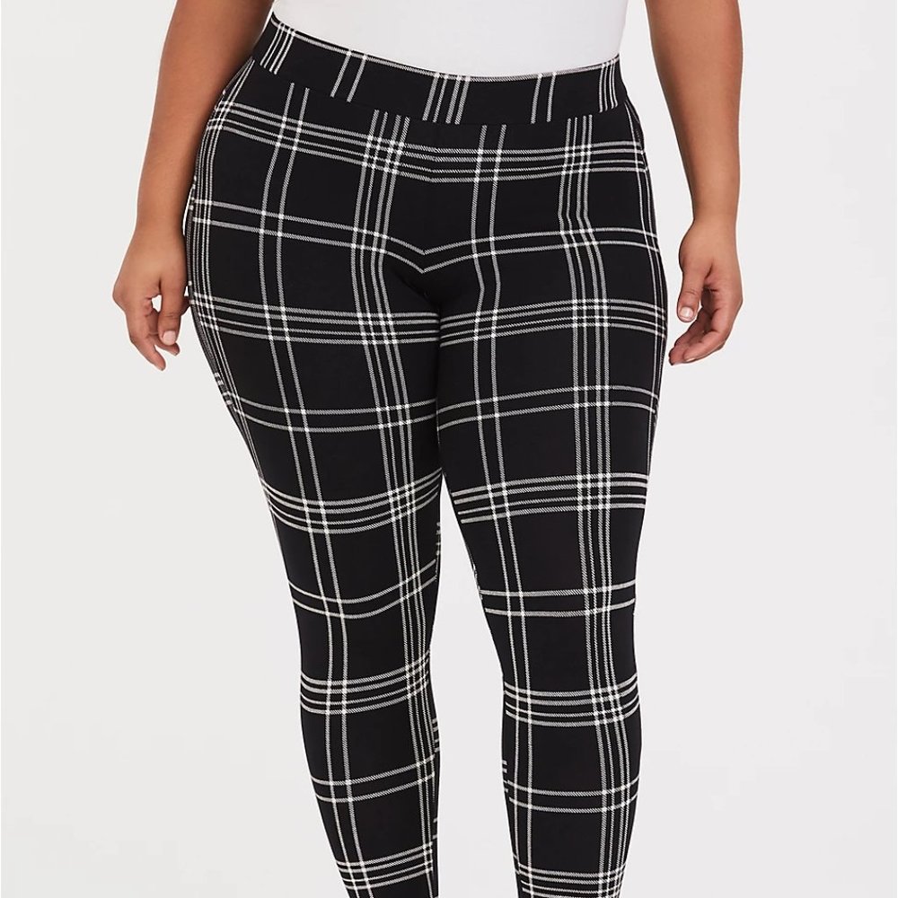 Torrid plaid premium legging size 3
